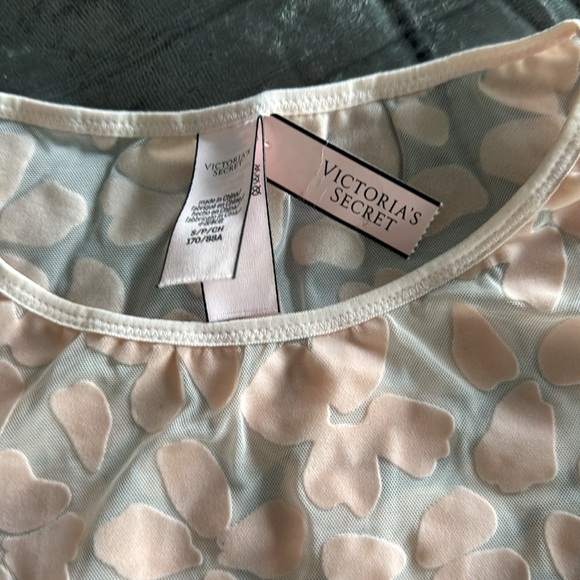 NWT Victoria’s Secret Sheer Bodysuit - Picture 4 of 6